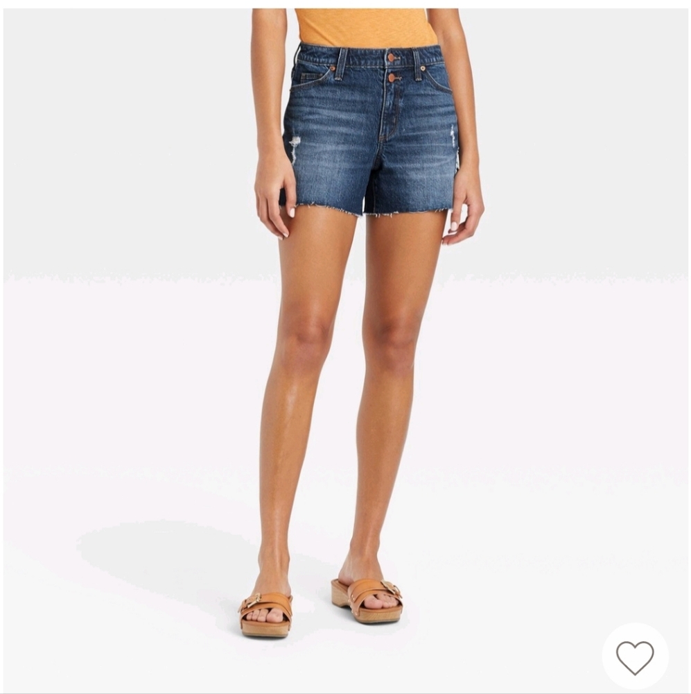 NWT Universal Thread High Rise Vintage Midi Jean Shorts, size 12